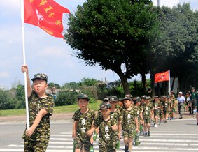 顺庆野外拉练